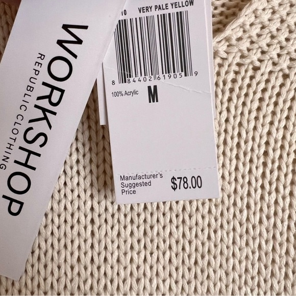 Brand new hoodie sweater cream color hint of yellow size medium - Picture 3 of 6